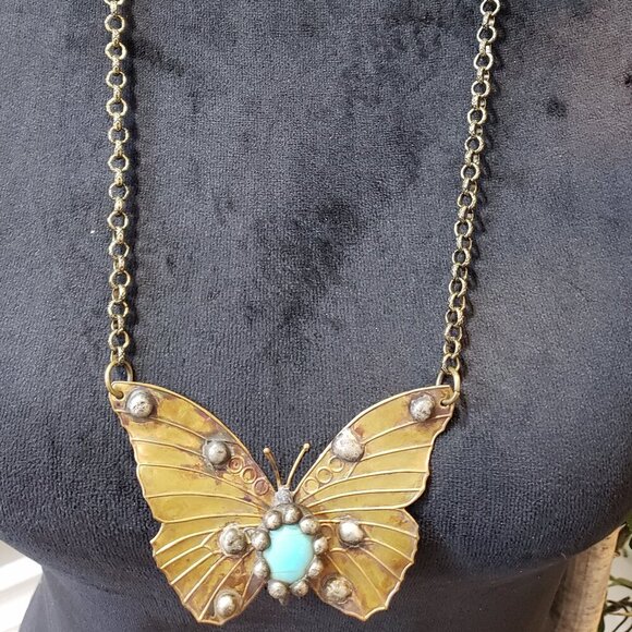 Loft Womens Gold Plated Turquoise Butterfly Necklace Jewelry with Lobster Clasp - Picture 1 of 9